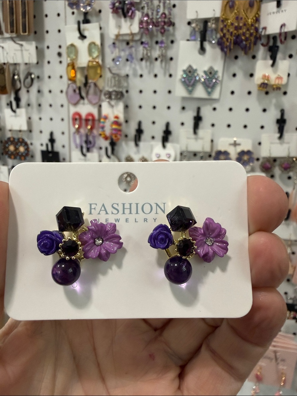 Kunzite resin flower crystal post earrings floral Spring Summer bridal BRAND-NEW